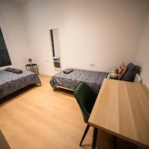 https://by-universitat-rooms-08007.topbarcelonahotels.com
